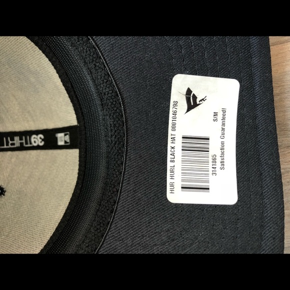 NWT || Hurley || Dri-Fit One and Only - Picture 3 of 3